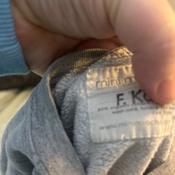 🌊 Mini Mioche “Frankie’s Surf Club Muskoka” Sweater – Size 18–24M 🌊 - Picture 2 of 4